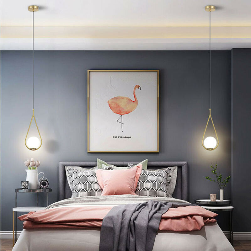 Vattendroppsformad taklampa med guldfinish