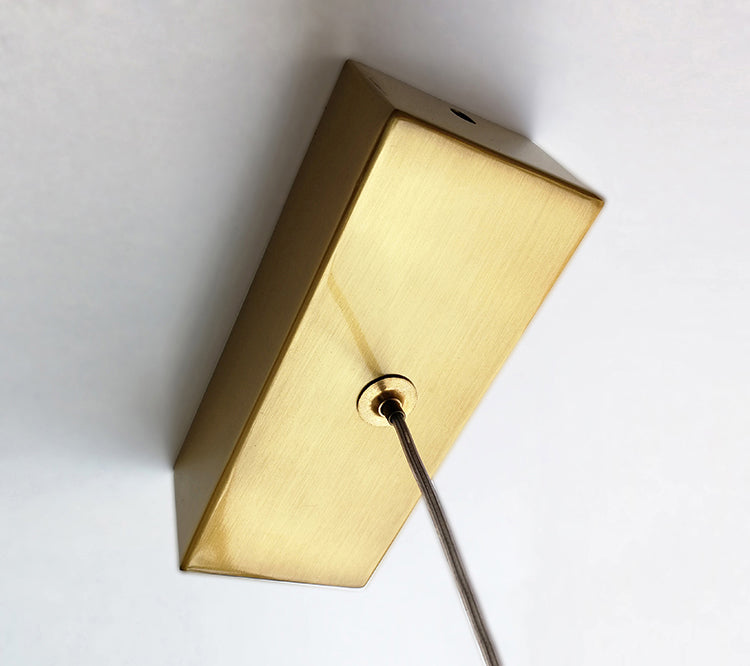 Minimalistisk barformad taklampa med guldfinish