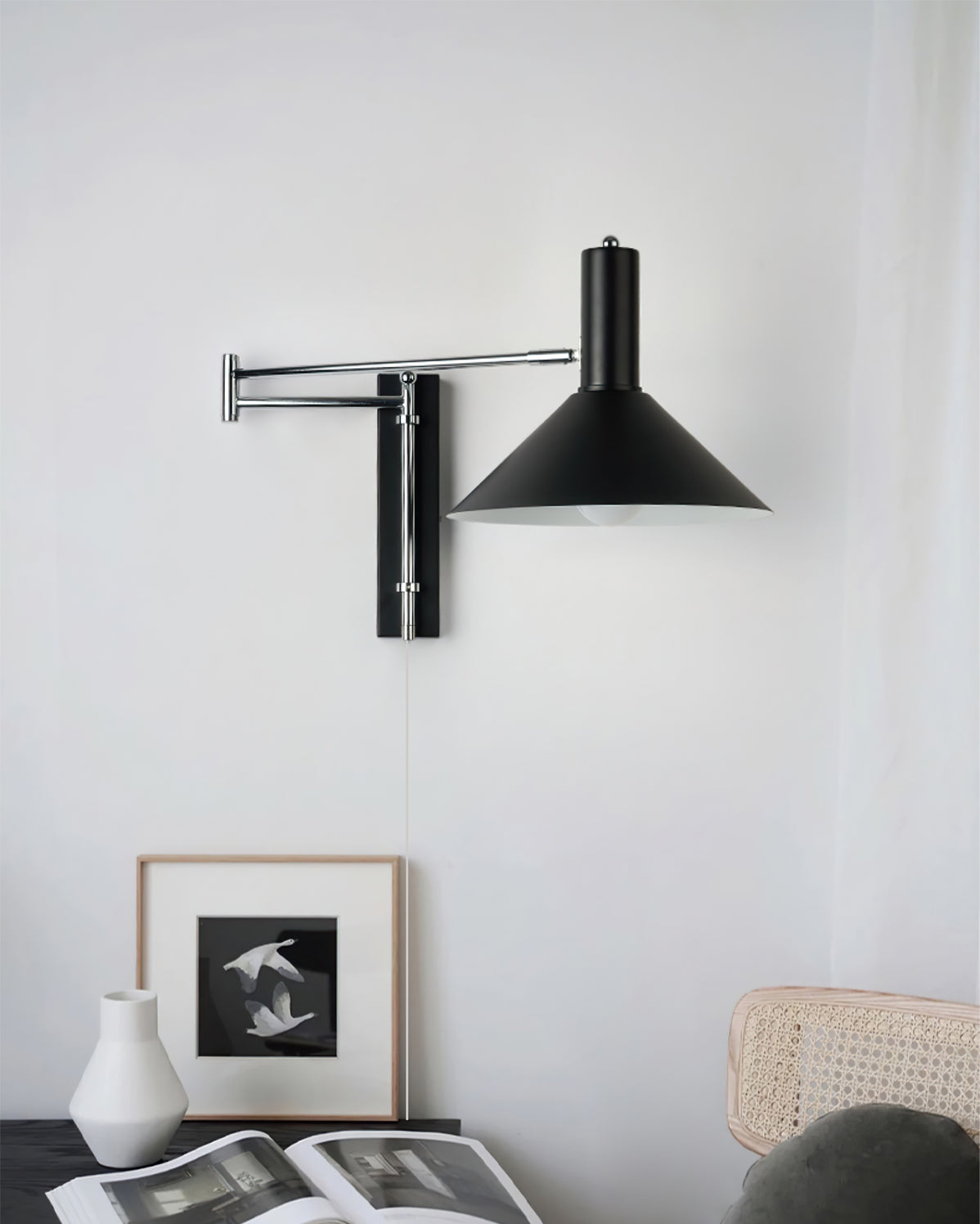 Vägglampa för minimalistiskt kontor