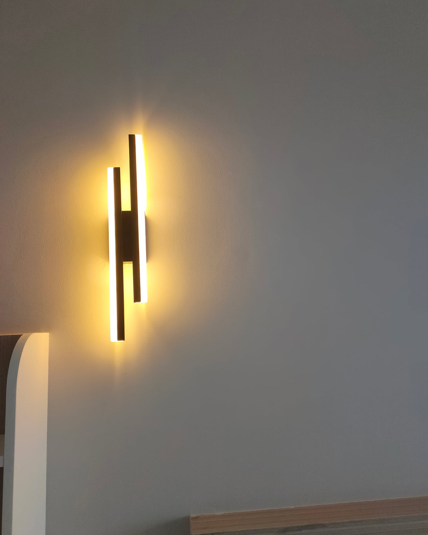 Simetric Vägglampa