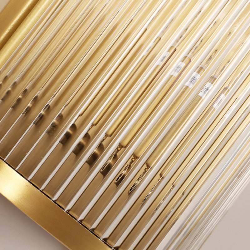 Modern vägglampa i kopparplätering