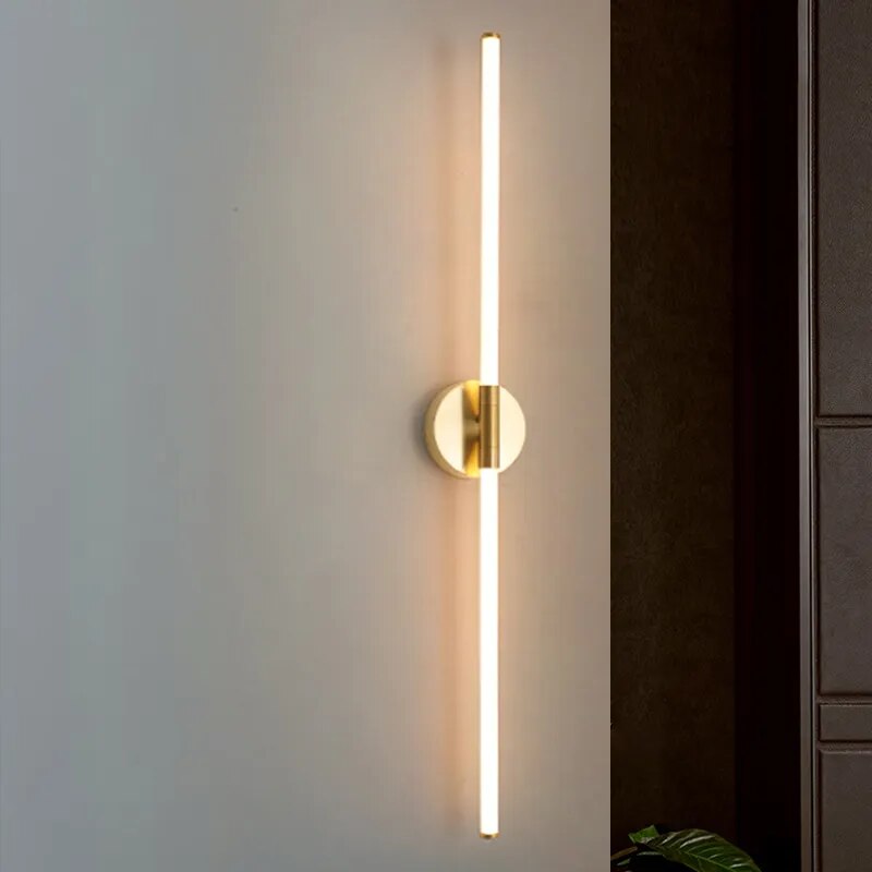 Rörformad vägglampa