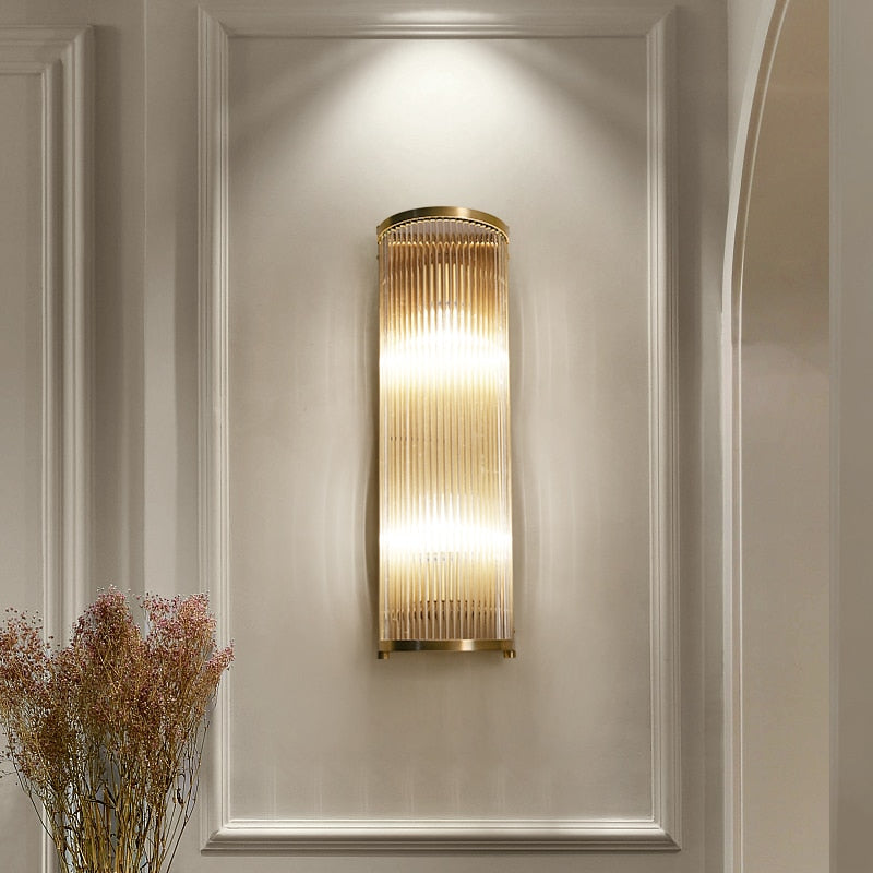 Modern vägglampa i kopparplätering