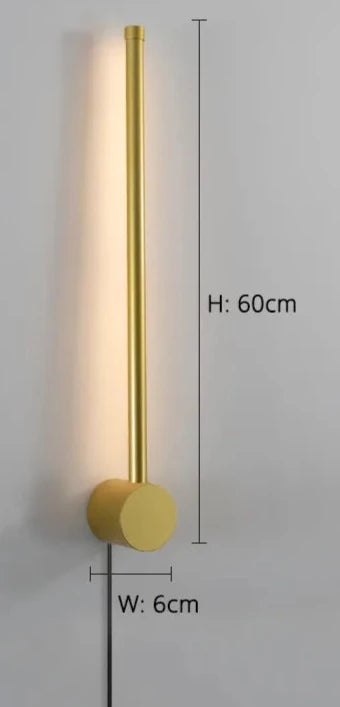 Nordisk vägglampa med stickpropp