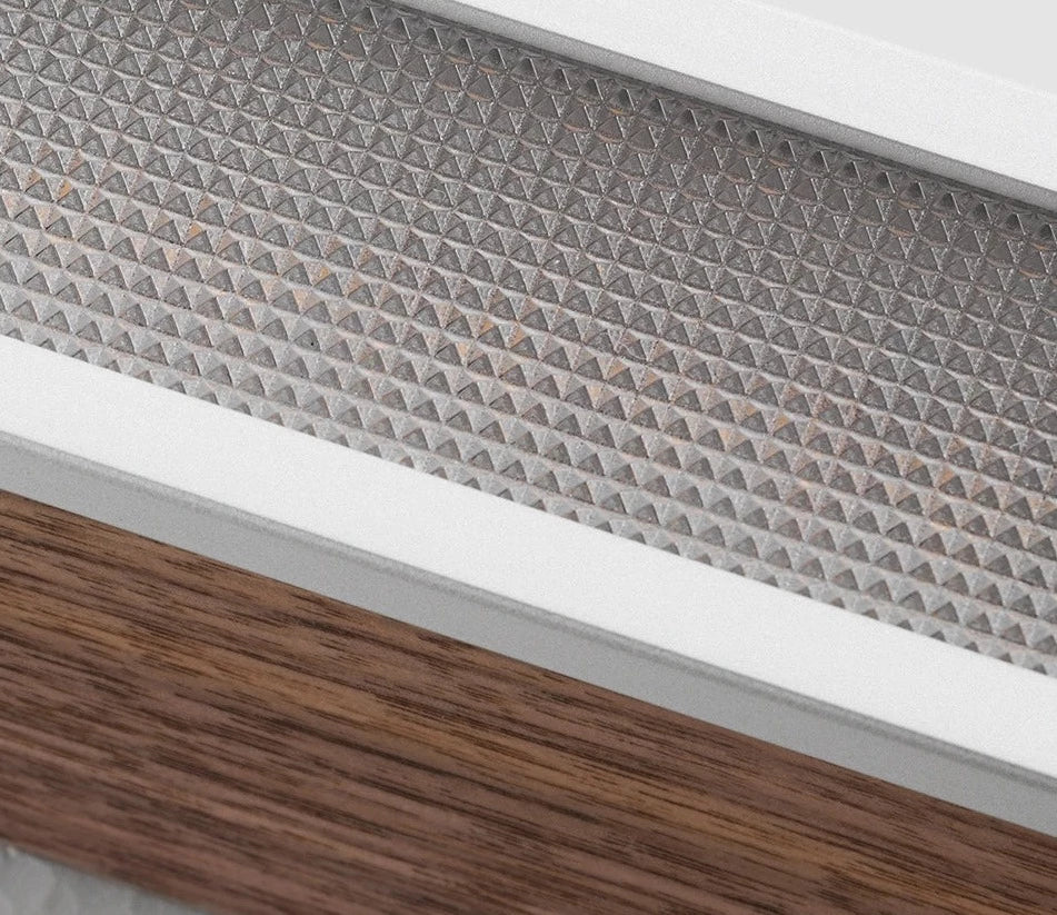 Lång pendellampa i trä