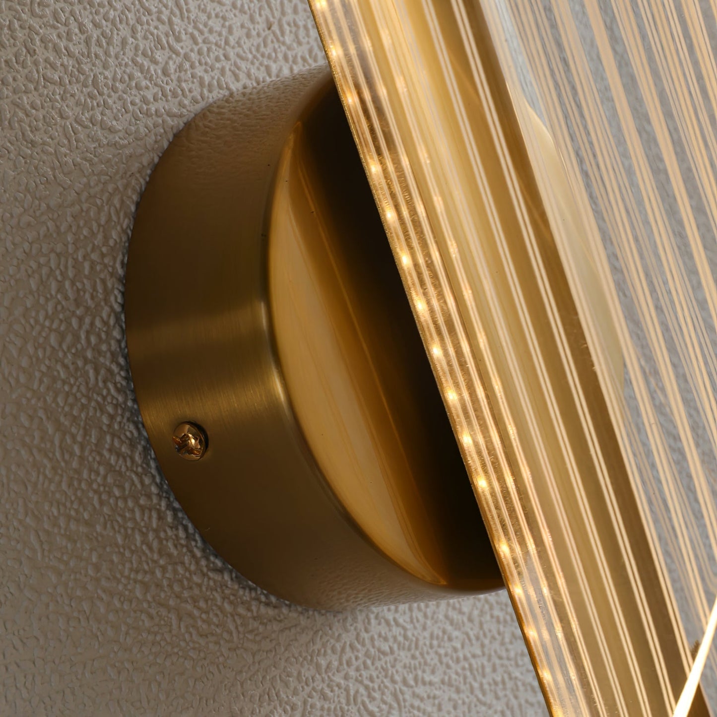 Vägglampa i kristallglas