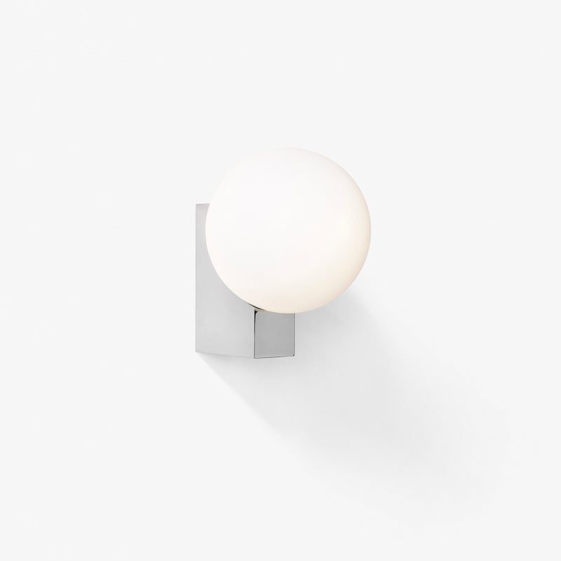 Minimalistisk vägglampa i trä