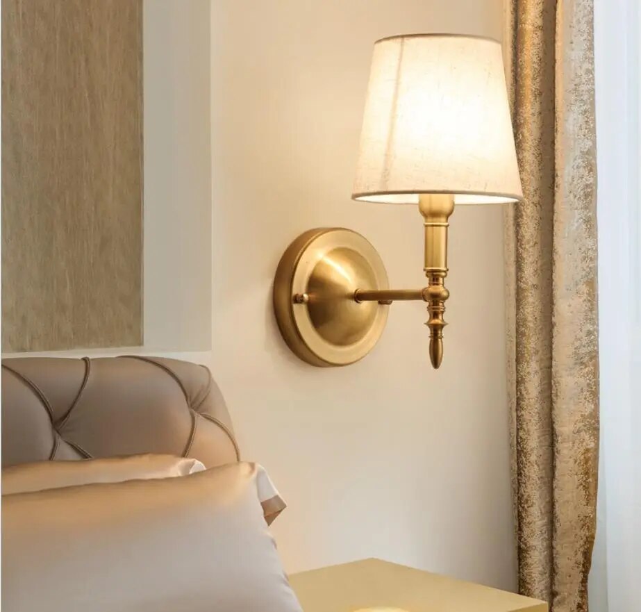 Amerikansk vägglampa för sängbord