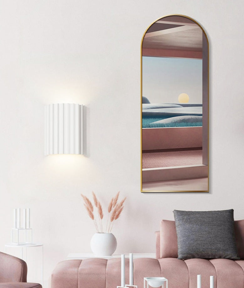 Vägglampa för sängbord