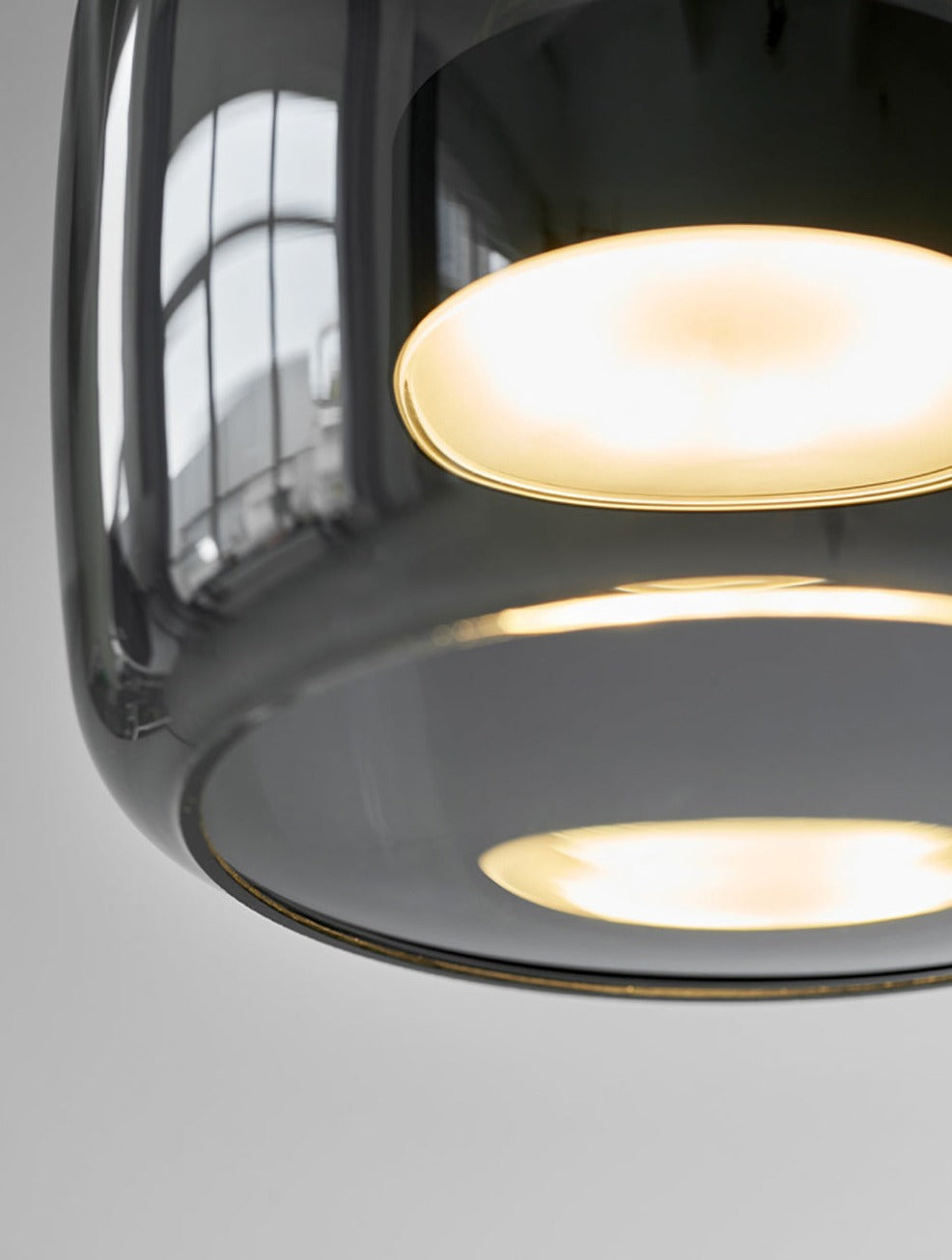 Nordisk LED-hänglampa i glas med justerbar kabel