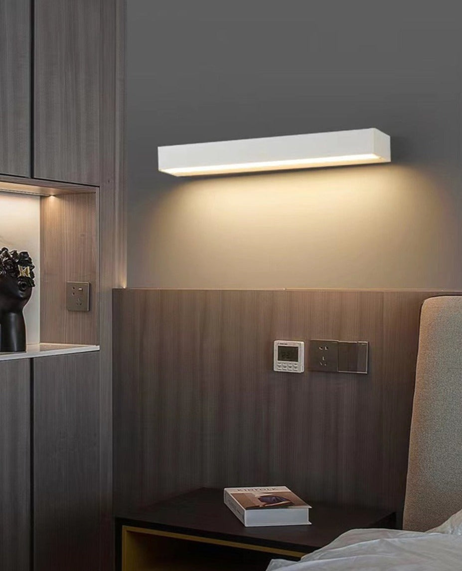 Vägglampa Luxely Gardens