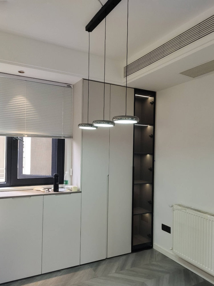 Minimalistisk nordisk led-pendellampa