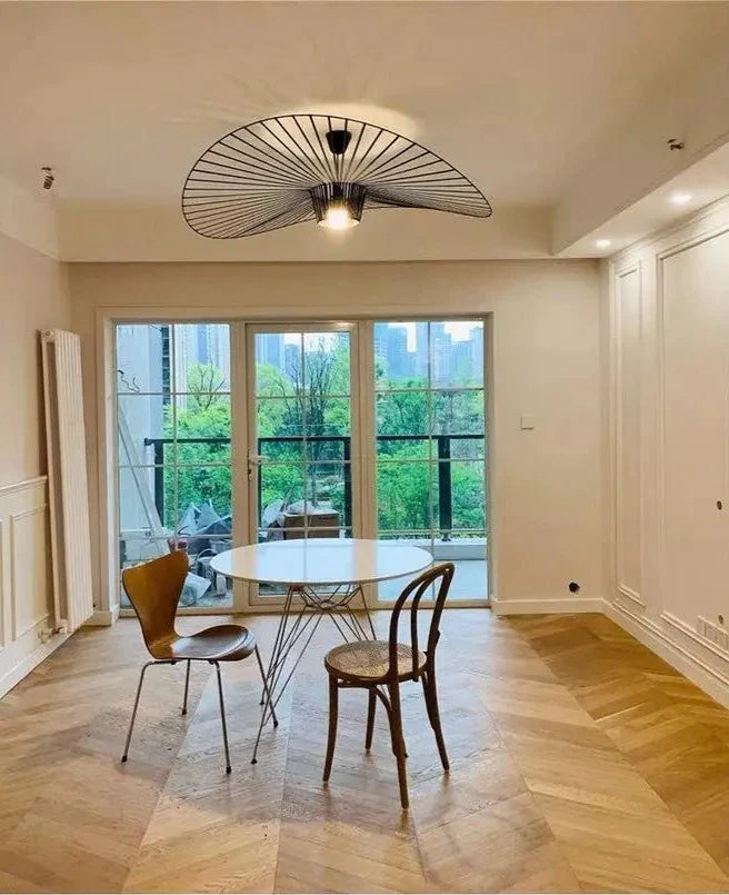 Vintage taklampa med hatt