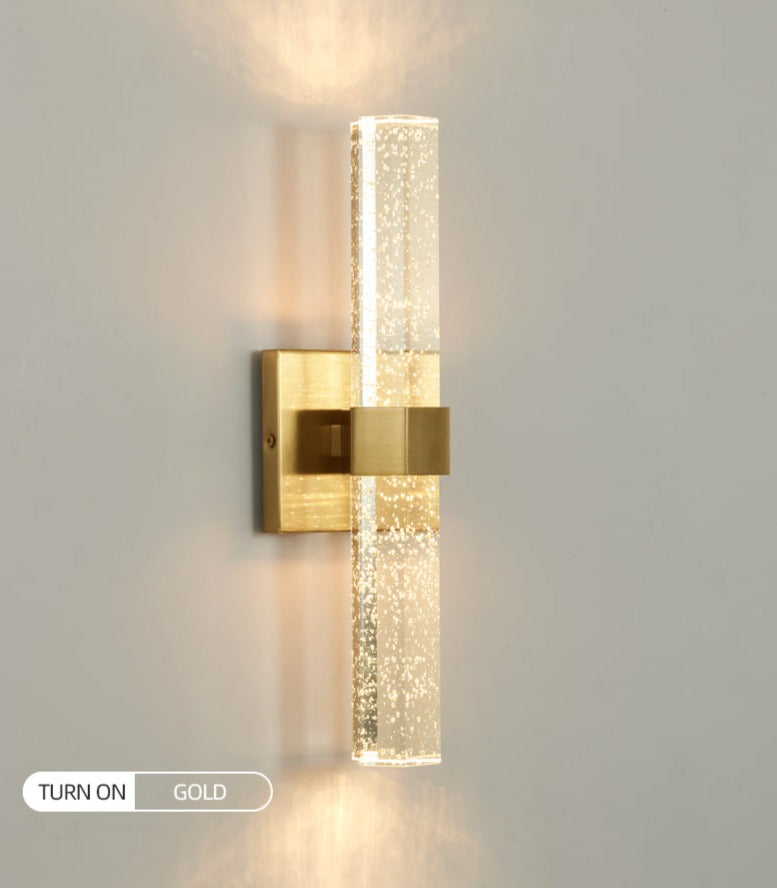 Lyxig vägglampa med kristallbubbla