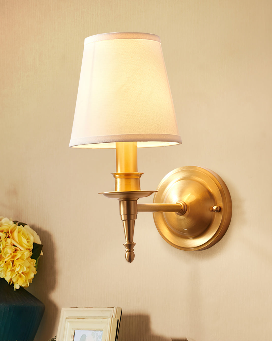 Vintage vägglampa i guld