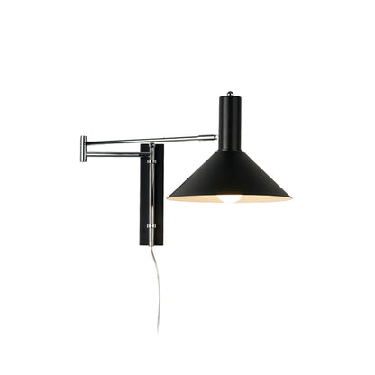 Vägglampa för minimalistiskt kontor