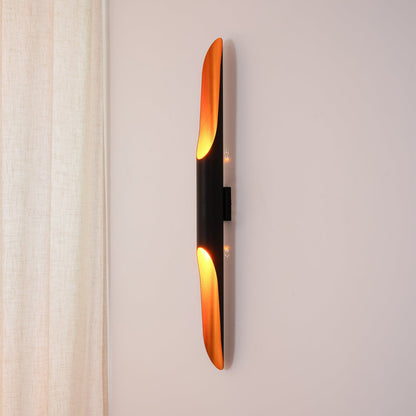 Postmodern vägglampa