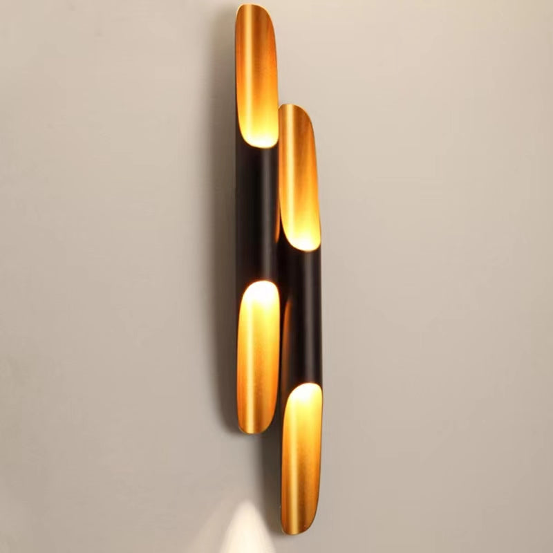Postmodern vägglampa
