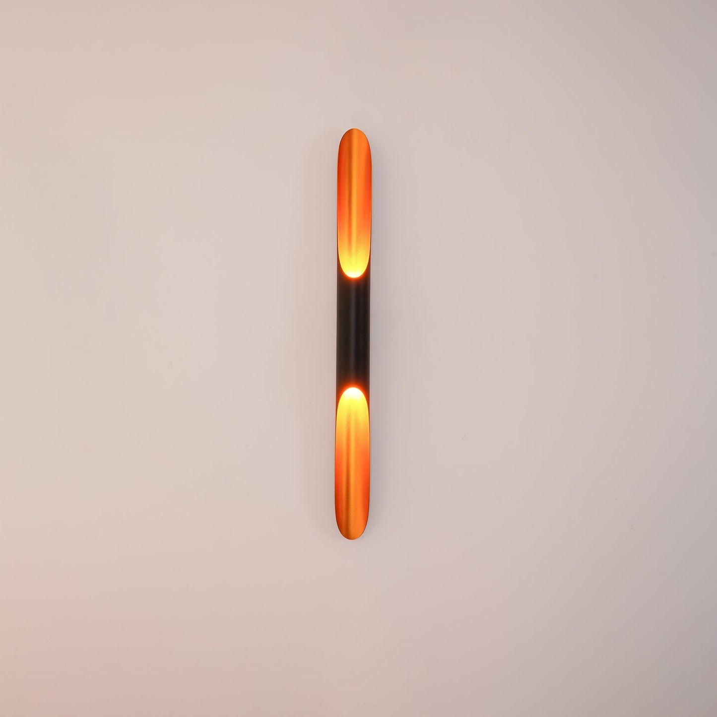 Postmodern vägglampa