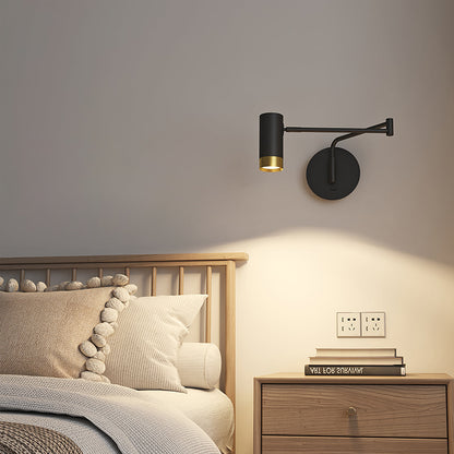 Vägglampa med justerbar arm