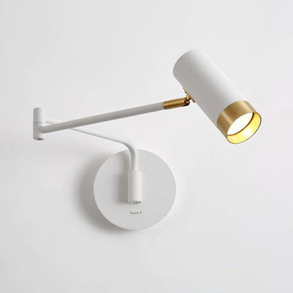 Vägglampa med justerbar arm
