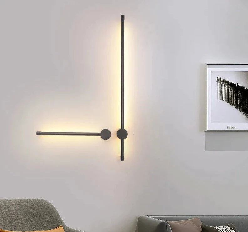 Nordisk vägglampa med stickpropp