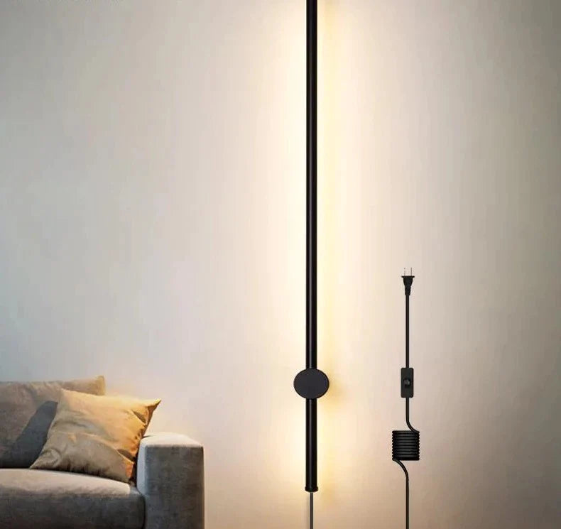 Nordisk vägglampa med stickpropp