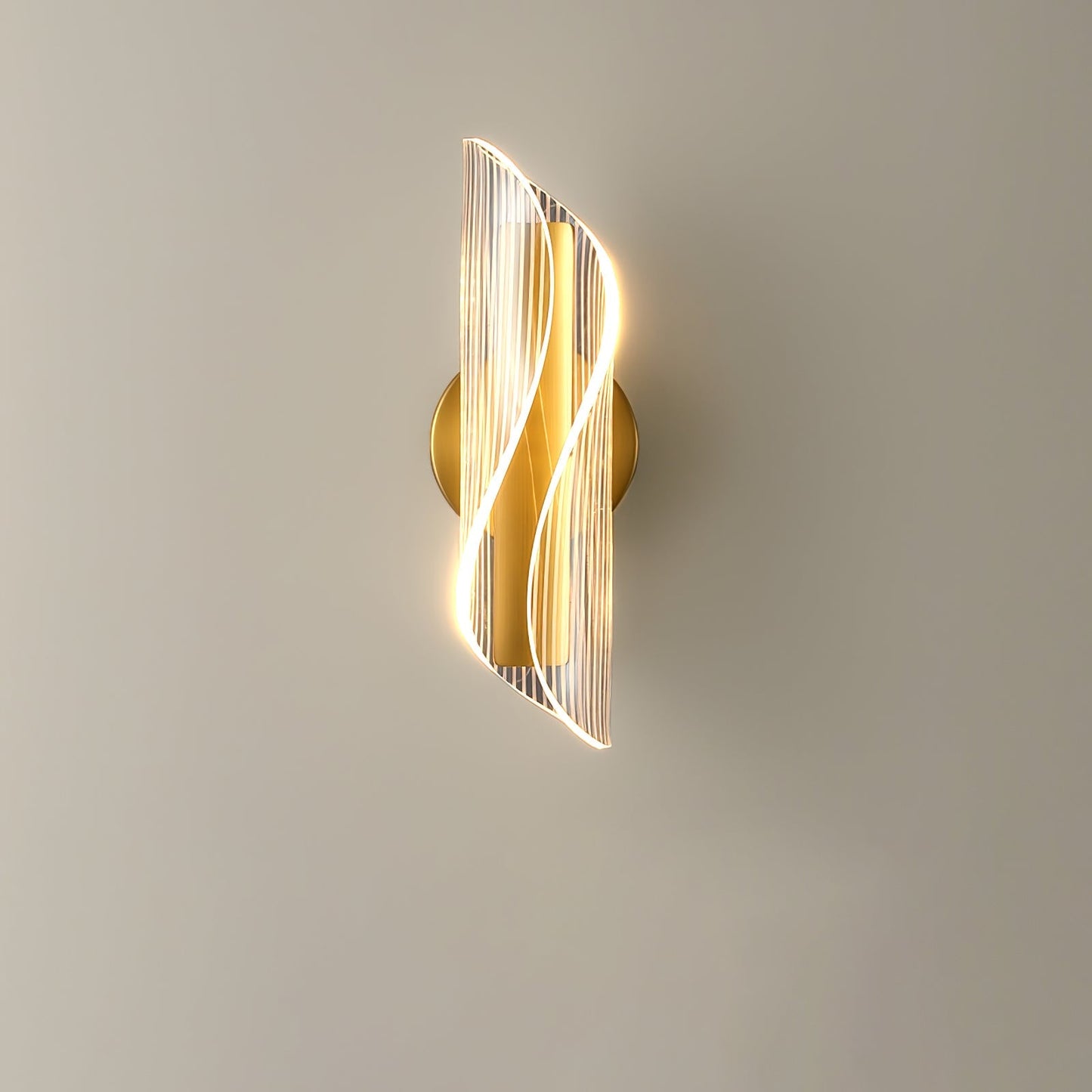 Vägglampa i kristallglas