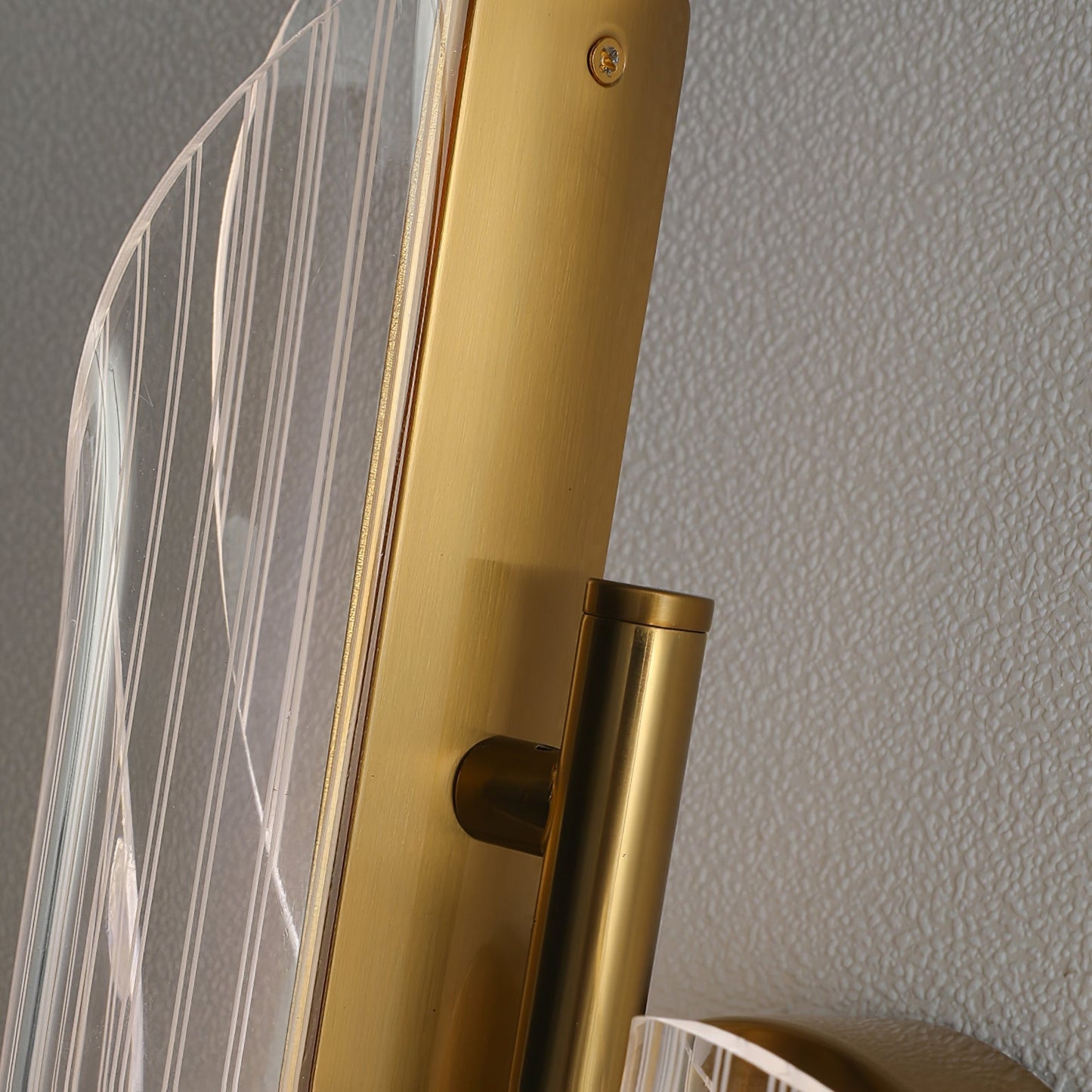 Vägglampa i kristallglas