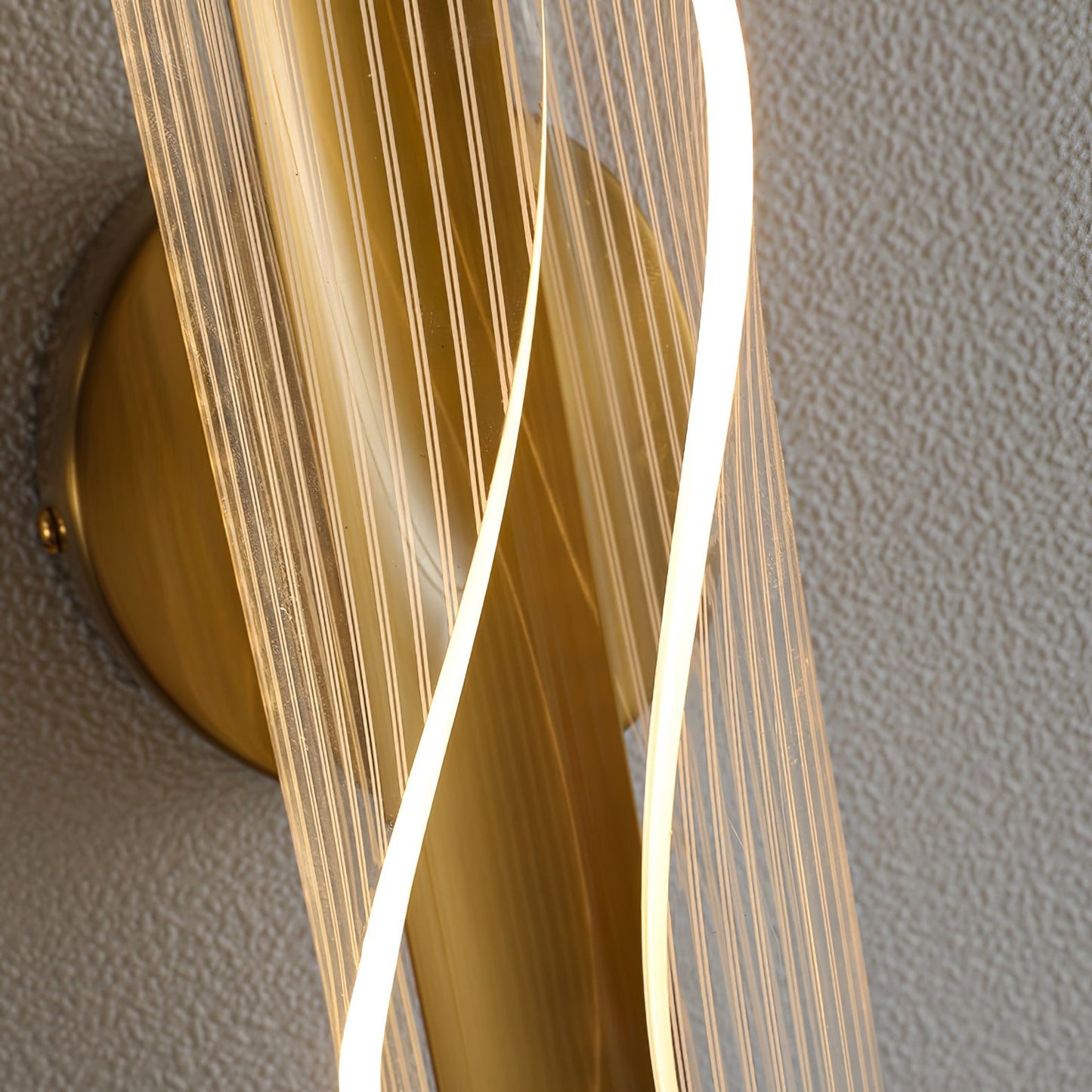 Vägglampa i kristallglas