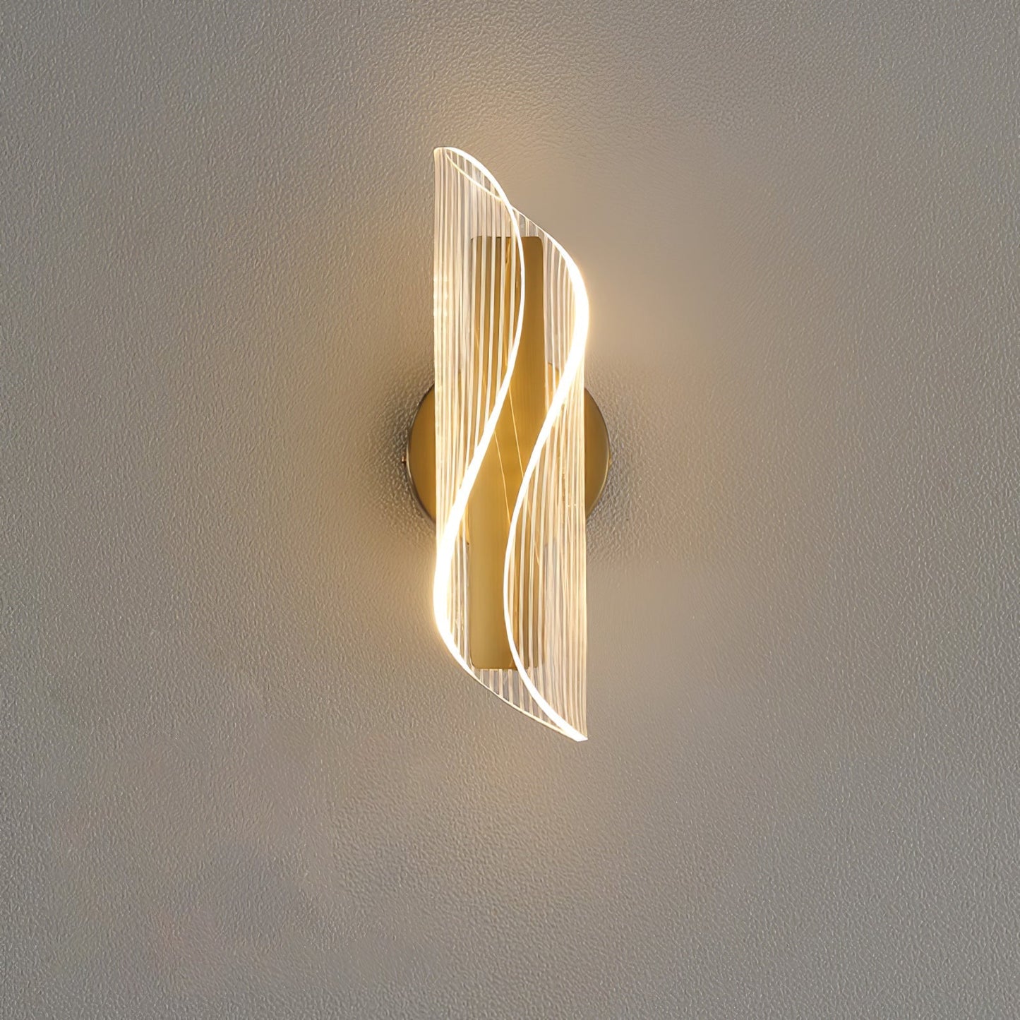 Vägglampa i kristallglas