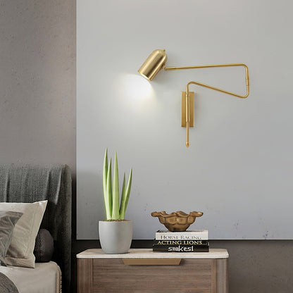 Vägglampa med roterande arm