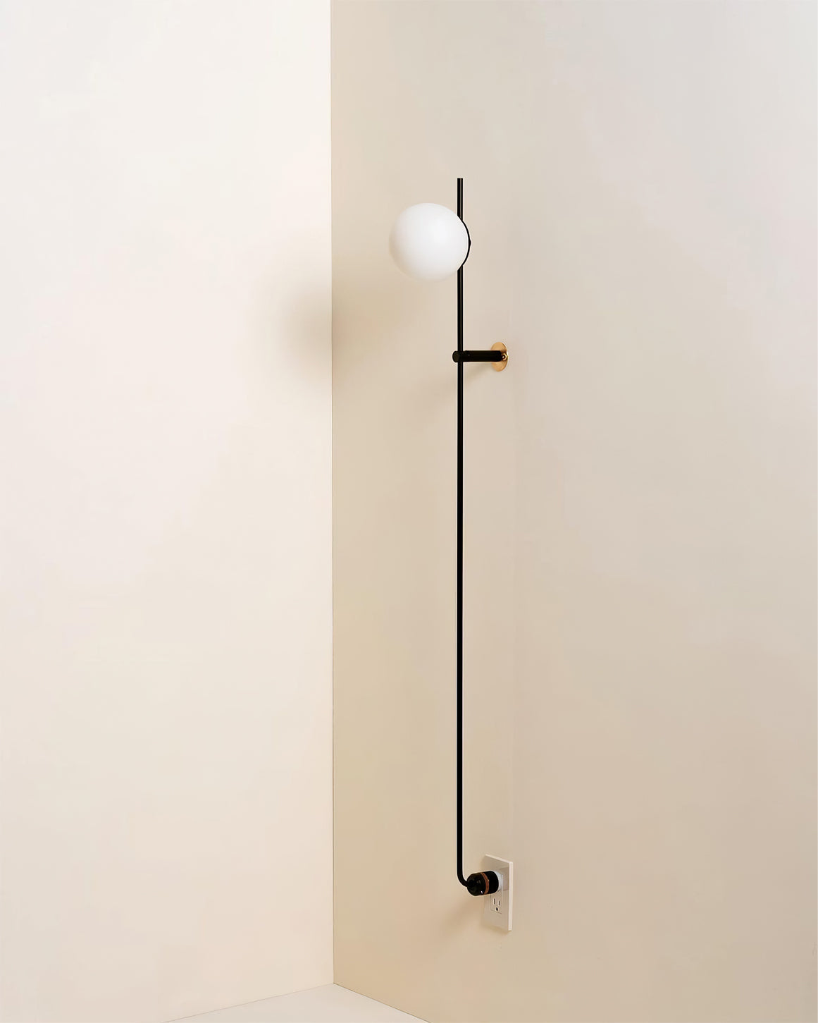 Lynea Design Vägglampa
