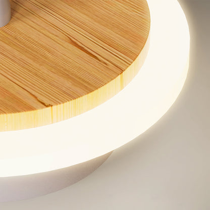 Vägglampa med justerbar spotlight