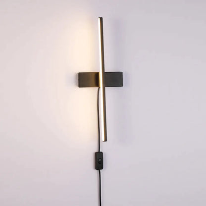 Nordisk vägglampa med stickpropp