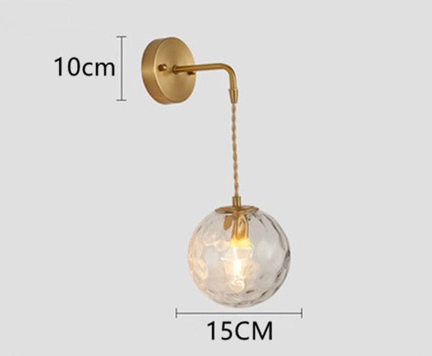 Nordisk vägglampa med glödlampa