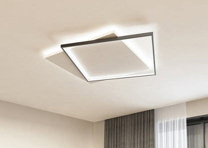 Taklampa med modern form