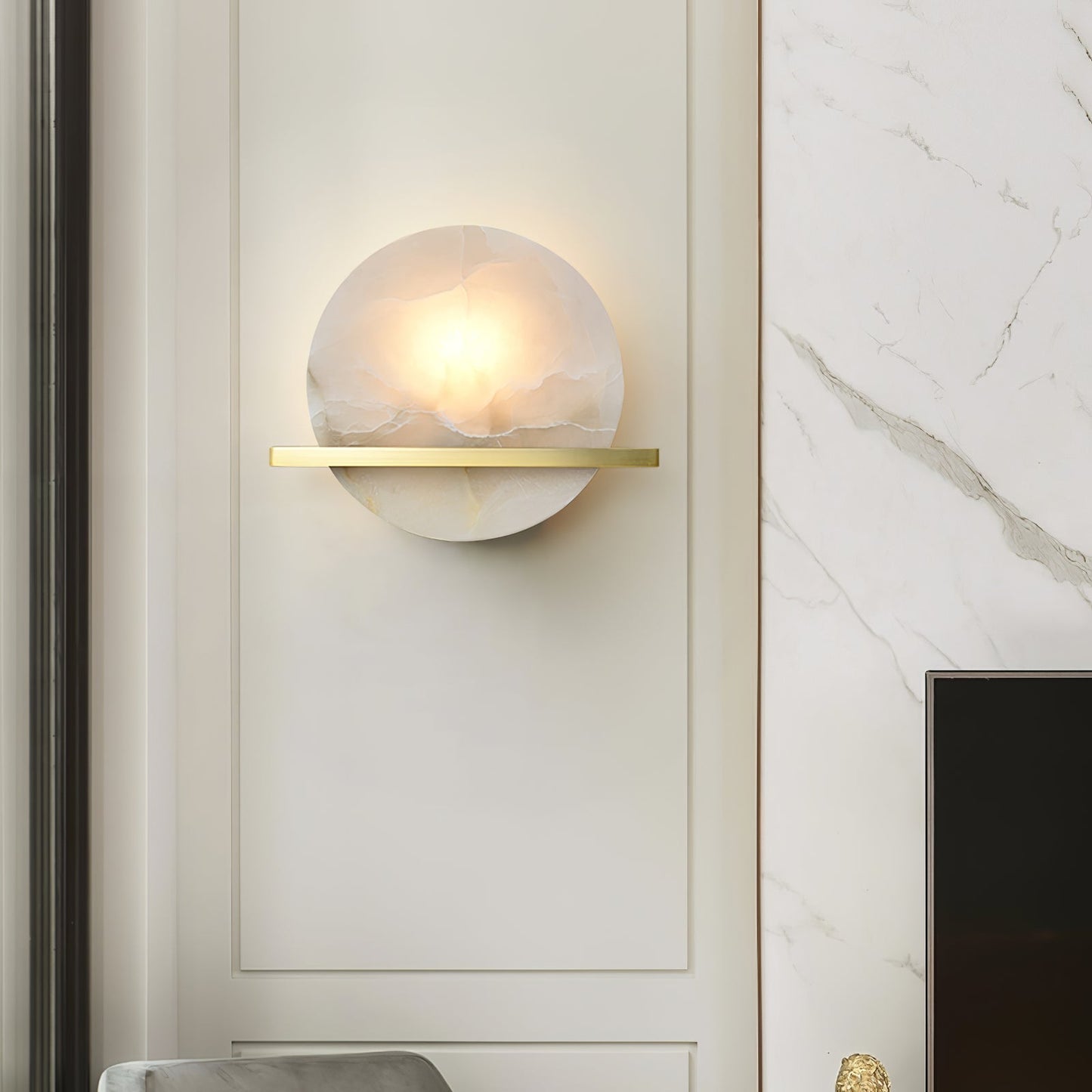 Vägglampa i marmor