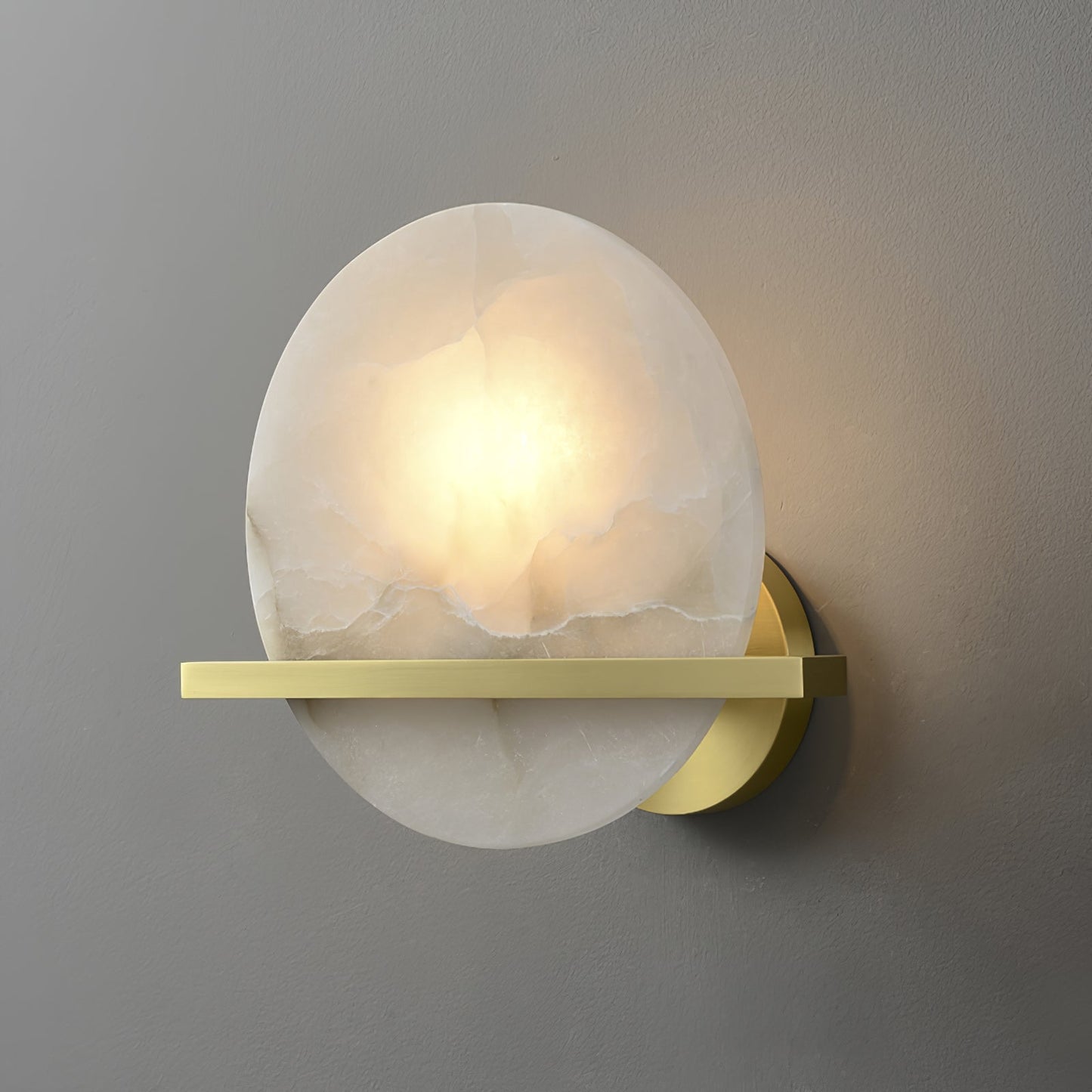 Vägglampa i marmor