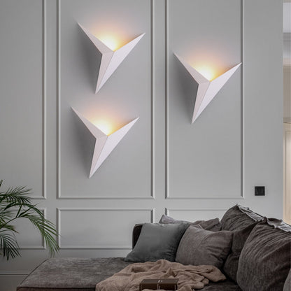 Triangel vägglampa