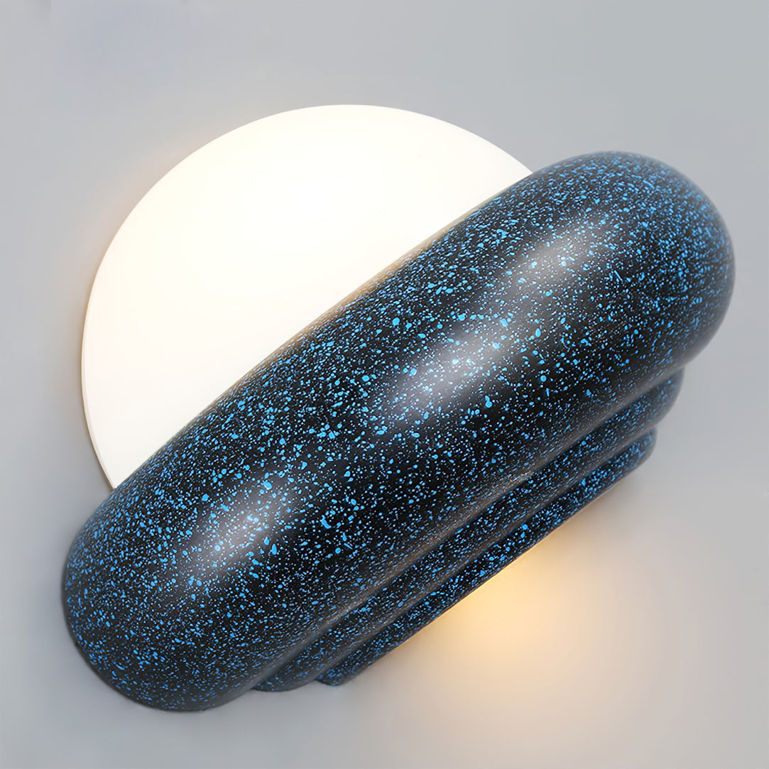 Fuzzy Vägglampa