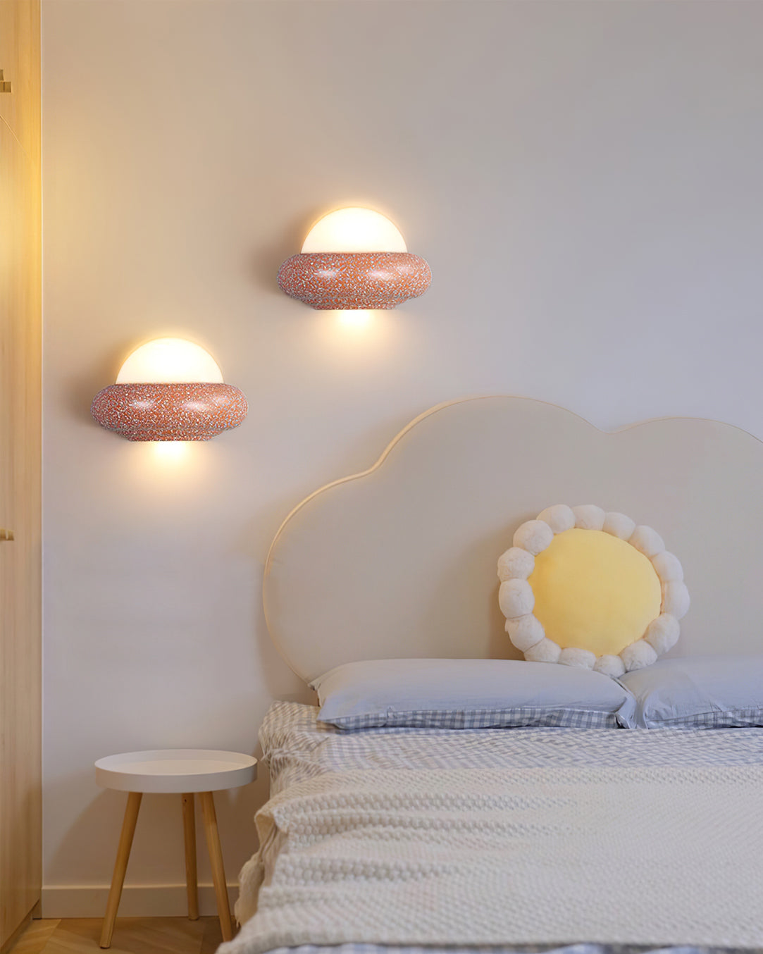 Fuzzy Vägglampa