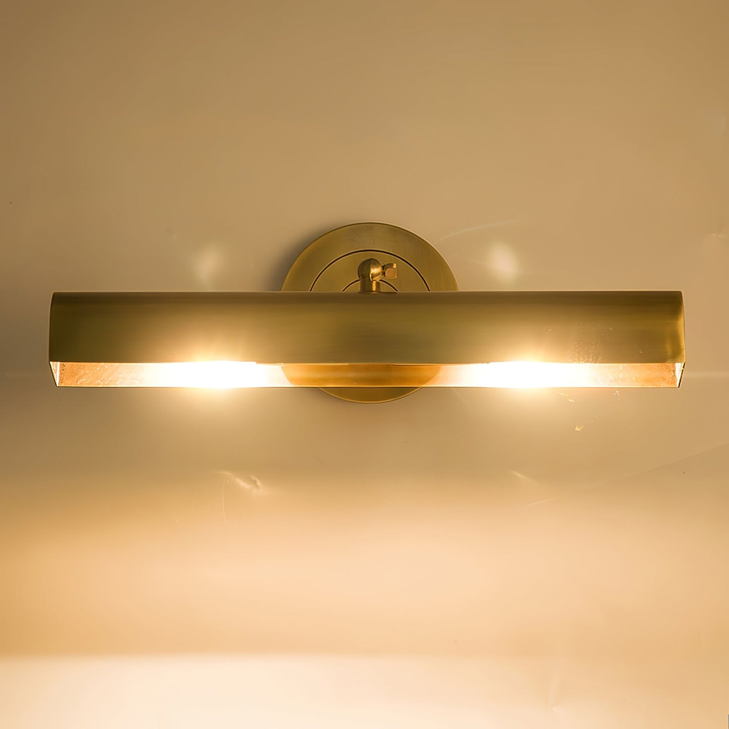 Retro vägglampa i guld